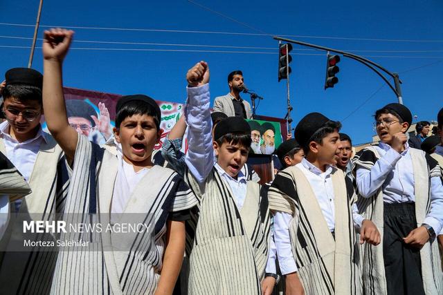 راهپیمایی ۱۳ آبان در شهرکرد
