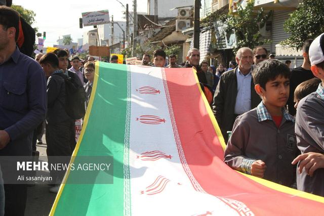 راهپیمایی یوم الله ۱۳ آبان در آستارا