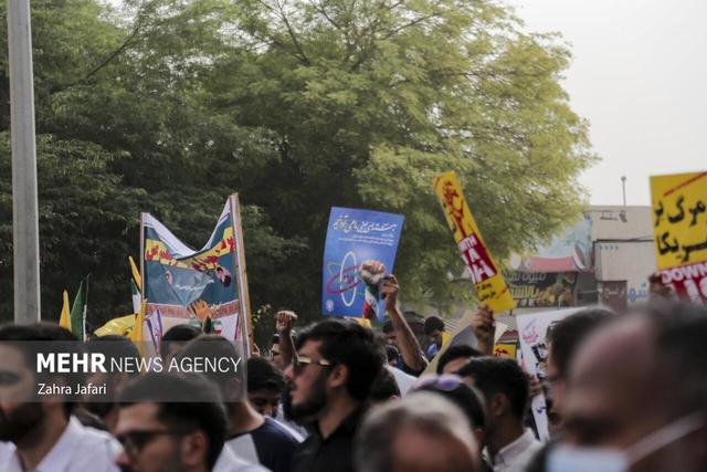 برگزاری روز جهانی مبارزه با استکبار جهانی در کاشان