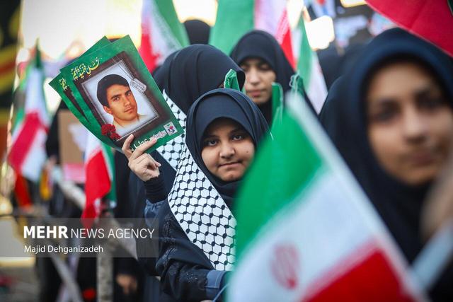 ابراهیمی: ۱۳ آبان نماد مبارزه بی‌امان ملت ایران با استکبار است