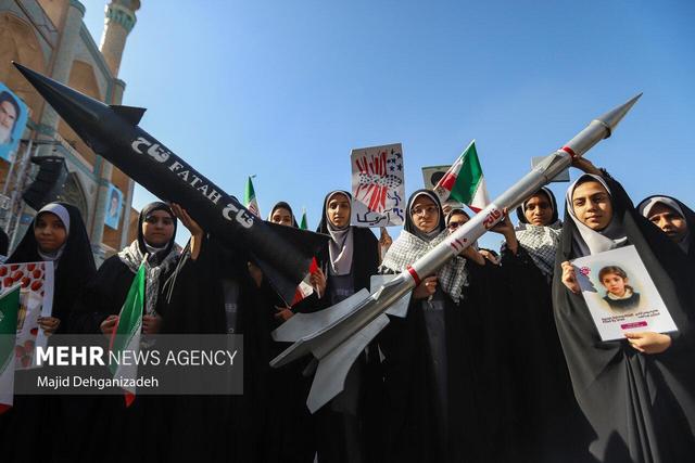 راهپیمایی یوم الله ۱۳ آبان در یزد