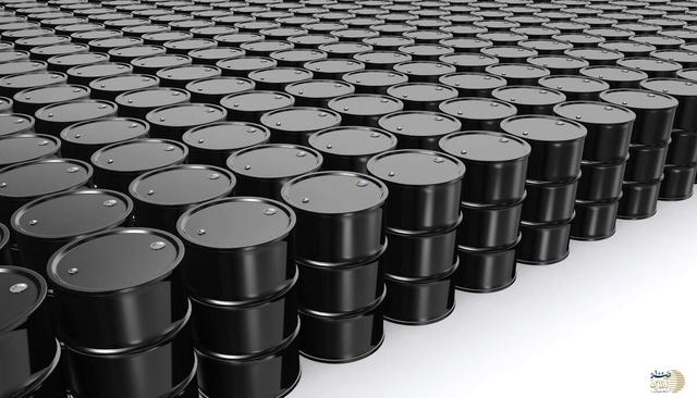 ببینید/ مقام سیاسی: اگر چین و روسیه صادق‌اند، رسماً از ایران نفت بخرند / پس از برجام، مسئولان ما چین را رها کردند