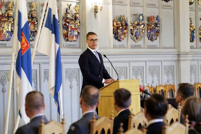 رئیس جمهور فنلاند: در عصر جدید هسته‌ای نقش سلاح‌های اتمی رو به افزایش است