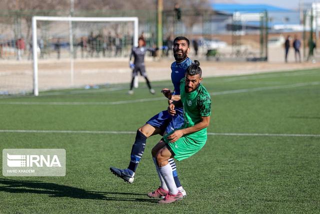 مسابقات فوتبال همدان تعلیق شد