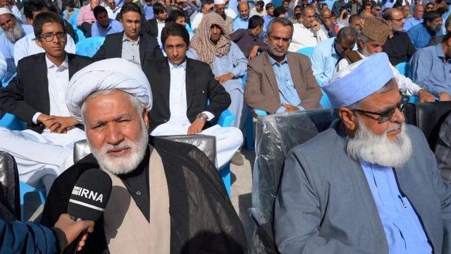 امام جمعه خاش: ملت ایران با وحدت و بصیرت توطئه‌های استکباری را خنثی کرده است