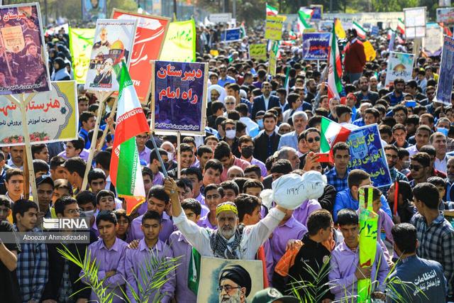 عضو مجلس خبرگان: ۱۳ آبان، روز استیضاح آمریکاست