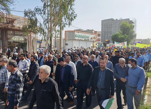 فیلم| ۱۳ آبان جیرفت؛ زنجیره‌ای از انسان‌ها در مسیر درست تاریخ