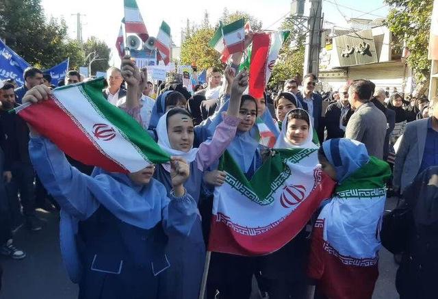 فیلم| خروش انقلابی گنبدی‌ها در روز ملی مبارزه با استکبار جهانی