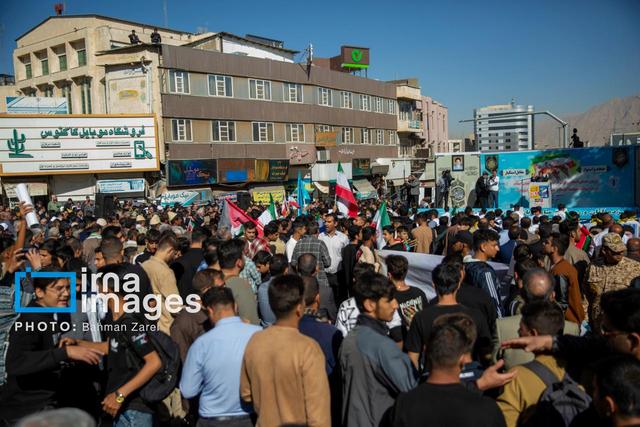 ملت ایران دوباره انسجام اجتماعی را در راهپیمایی ۱۳ آبان به جهانیان نشان دادند
