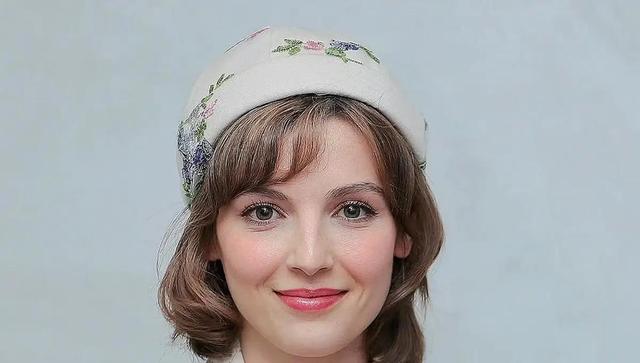 استایل مینیمال مهسا حجازی در فوتوشوت جدیدش‌ (عکس)