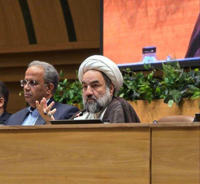 نماینده ولی فقیه در سیستان و بلوچستان: پارک های علم و فناوری استعدادهای پنهان جوانان را شناسایی و شکوفا کنند