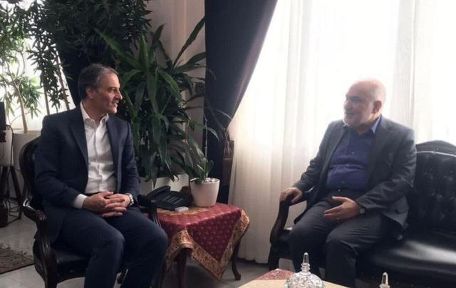 پیگیری فوری پرداخت معوقات کارکنان گروه ملی فولاد ایران از محل منابع بانک ملی