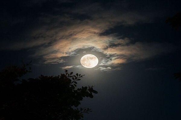 تماشای بزرگترین اَبَرماه را از دست ندهید