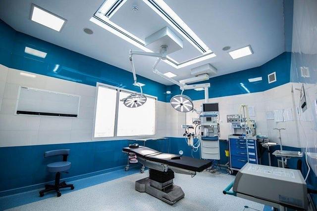 وقتی مجرمی با دو پرونده سنگین، در شمال تهران مرکز جراحی زیبایی می زند و جان مردم را می گیرد، شهرداری و وزارت بهداشت کجا هستند؟