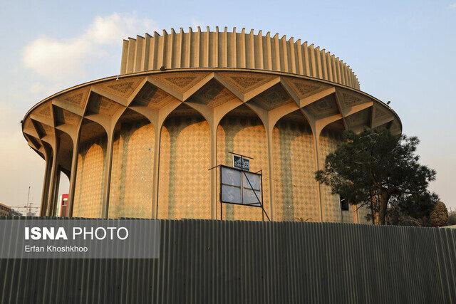 دیوید ممت به سالن سایه رسید/ «زندگی در تئاتر» در تئاتر شهر روی صحنه می‌رود