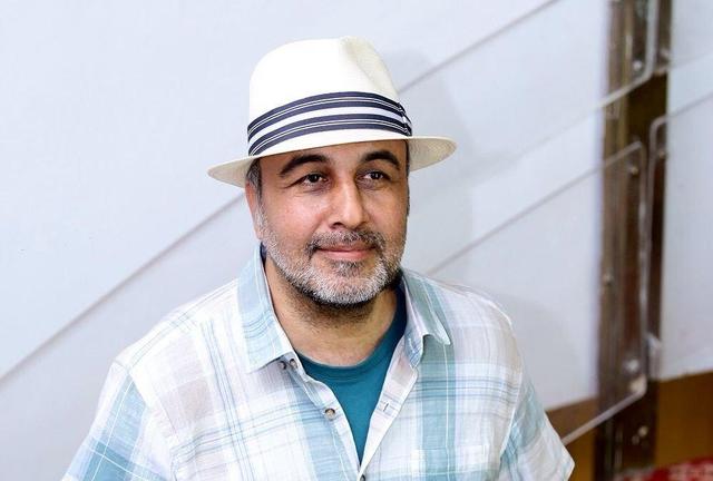 رضا عطاران با «خانم والده» و «خواب» در نقش یک زن و یک مرد