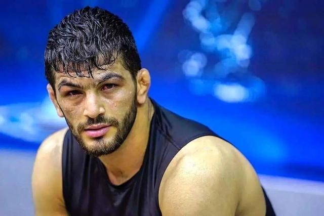 حسن یزدانی استقلالی شد