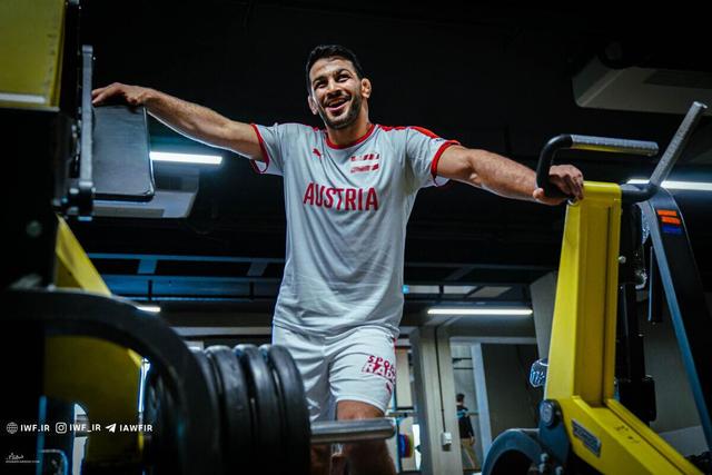 حسن یزدانی برای هر دقیقه کُشتی ۶۰۰/۰۰۰/۰۰۰ تومان می گیرد !