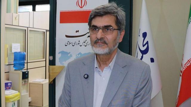 کوچک زاده: آقای اژه‌ای! نمی‌شود در جبهه مستضعفین بود و شفاف سازی نکرد