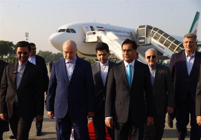 قالیباف وارد اسلام آباد شد