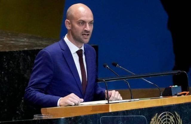 بارو: آزادی اتباع فرانسوی ارتباطی به بحث هسته‌ای ندارد؛ از اقدام ایران استقبال می‌کنم