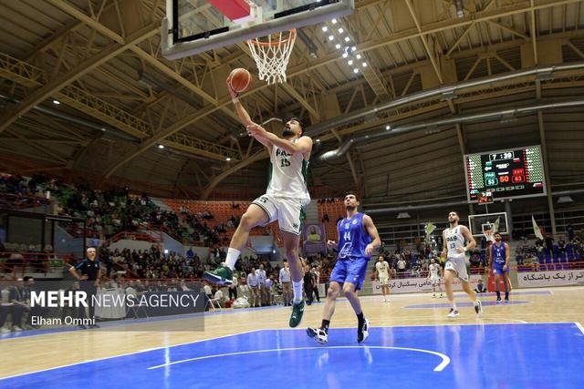 لیگ بسکتبال در ایستگاه ماقبل تعطیلات/ استقلال دوباره به نفت رسید