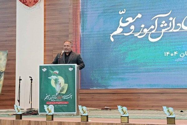 جهاد دانش‌آموزان درس‌آموزی در سنگر علم و ایمان است