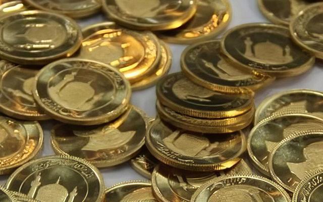 آغاز هشتاد و هفتمین دوره حراج سکه؛ عرضه سکه‌های سال ۸۶ بدون بسته‌بندی