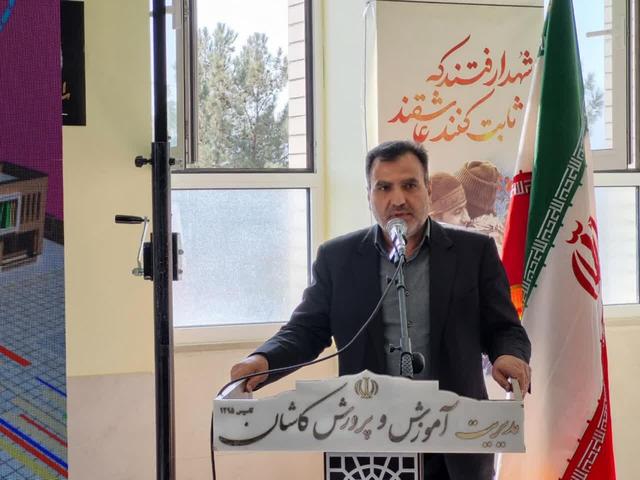 راعی: توسعه پایدار کشور از مسیر آموزش می‌گذرد