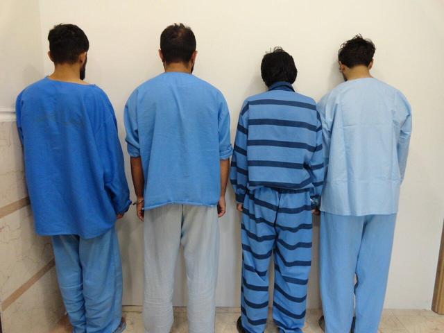 پلیس: ۴ متهم در پرونده کشف انبار بزرگ کالای قاچاق در قدس دستگیر شدند