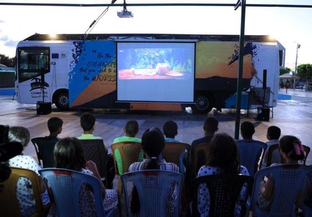 تقویت سینمای جوان در کرمان با توسعه دفاتر و سینما سیار