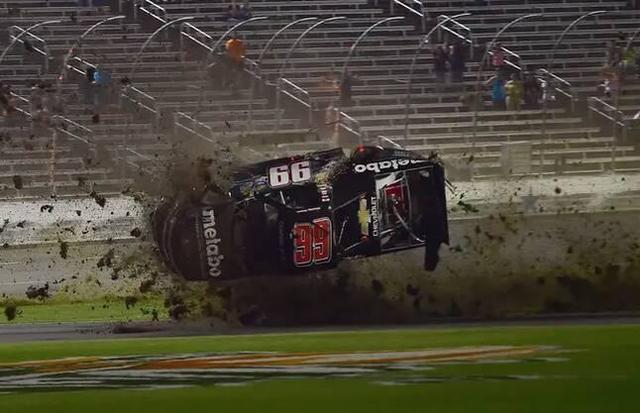 فیلم/ تصادف وحشتناک در مسابقه اتومبیلرانی آرژانتین