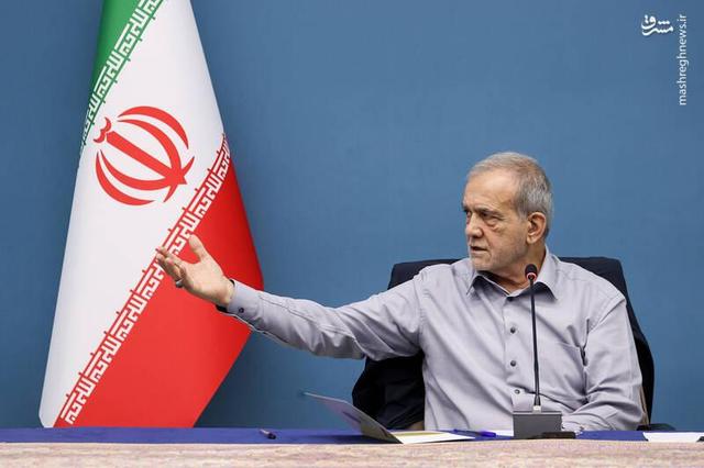 تقلای مافیا بیهوده‌ست؛ پزشکیان بیدار است