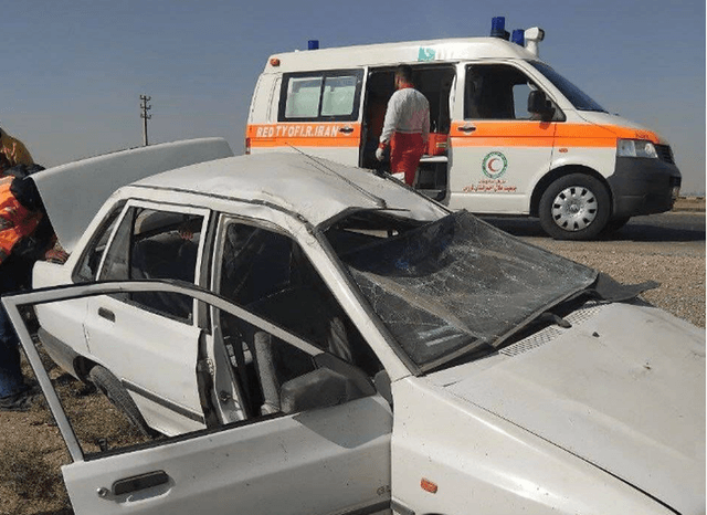 واژگونی خودرو در تاکستان حادثه آفرید