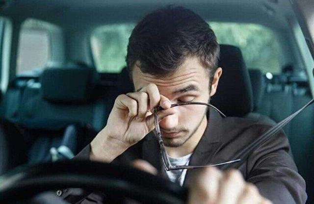 ۶۱ سال پیش؛ شهریه آموزش رانندگی برای سنین مختلف فرق می‌کند! (+عکس)