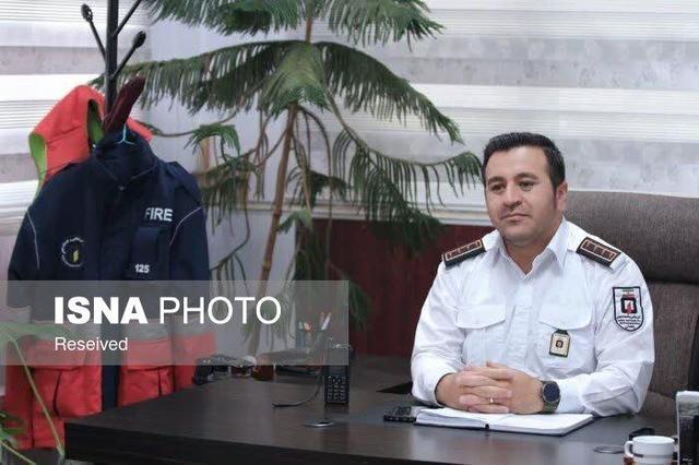 نجات ۳۰ شهروند زنجانی از میان دود و آتش در مجتمع الماس