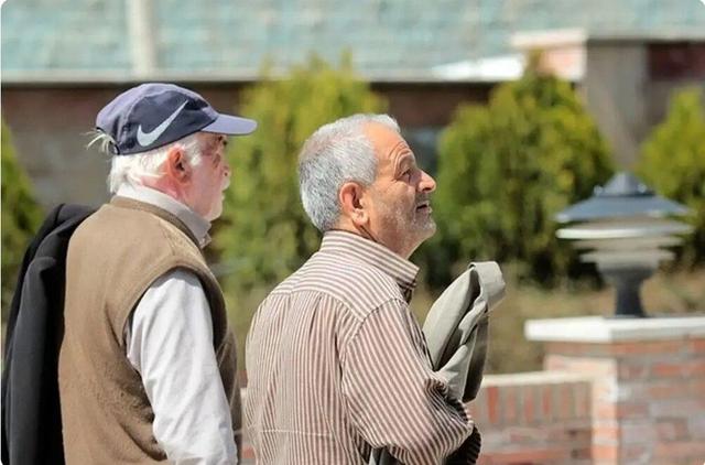 زمان واریز حقوق بازنشستگان تامین اجتماعی مشخص شد / جدول واریز حقوق بازنشستگان در آبان ۱۴۰۴