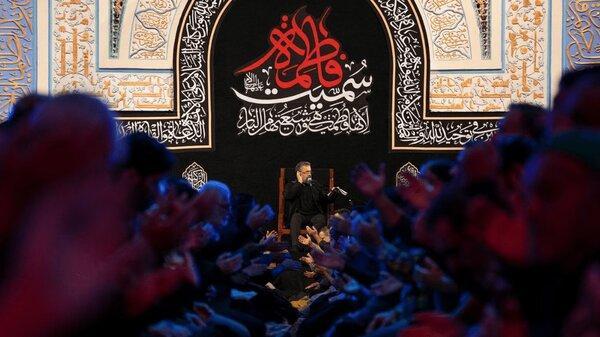 ببینید| مداحی حماسی کریمی برای صدیقه طاهره در حرم امام رضا(ع)