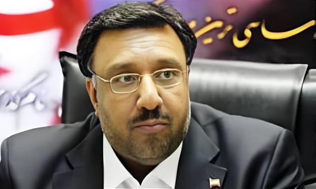 وزیر اقتصاد؛ فرمانده محور اقتصاد شود