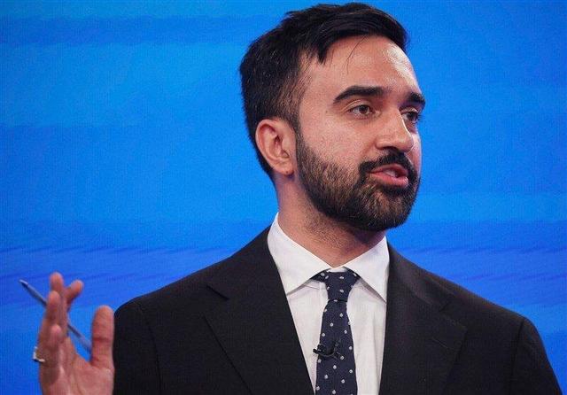 ممدانی از تیم خود در شهرداری نیویورک رونمایی کرد | همه زن هستند + عکس