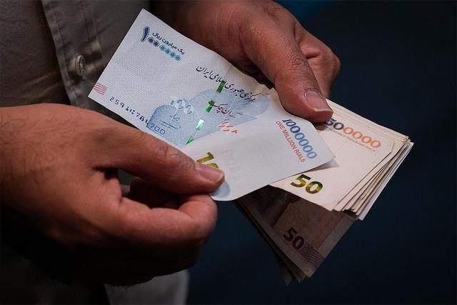 این افراد آبان ماه ۹۰۰ هزار تومان یارانه می‌گیرند