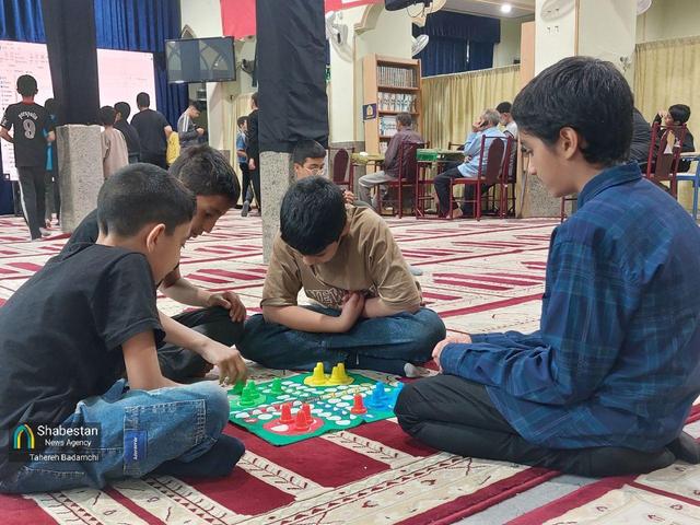 ۲۴ ساعت طلایی دهه نودی‌ها در مسجد طفلان مسلم کرمان