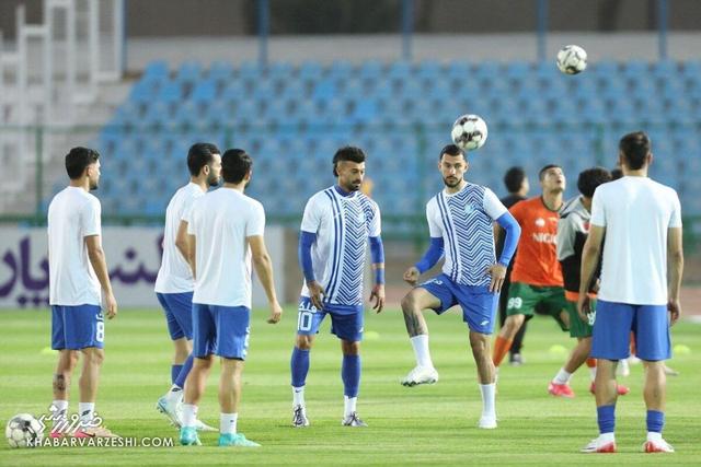 استقلال در تعطیلات!