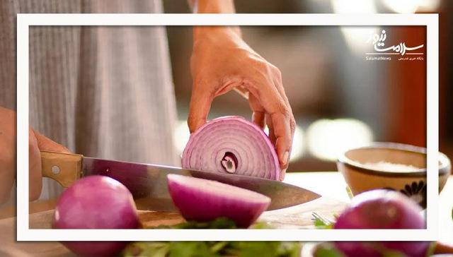 چرا پیاز اشکتان را درمی‌آورد و چطور جلویش را بگیرید؟