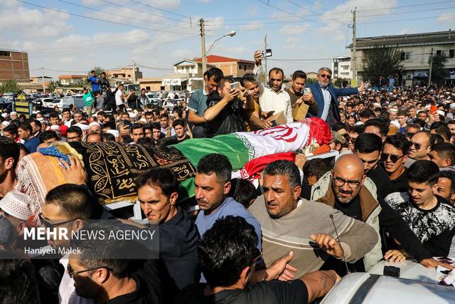 تشییع پیکر «صابر کاظمی» در آق قلا