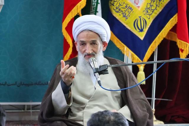 لائینی: تحولات کنونی جهان و آمریکا نشانه‌ای از تغییر باطن ملت‌ها است