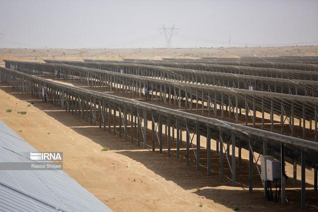 اختصاص ۲۵۰۰ هکتار زمین برای ساخت نیروگاههای خورشیدی در استان تهران