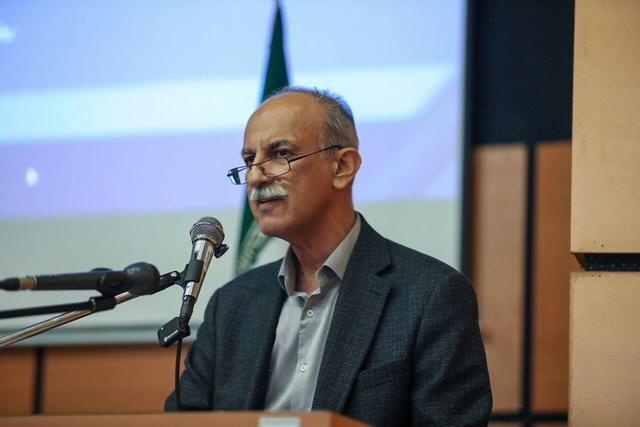 لزوم بهره‌گیری از تجربیات بازنشستگان متخصص برای ارتقای بازار کار جوانان