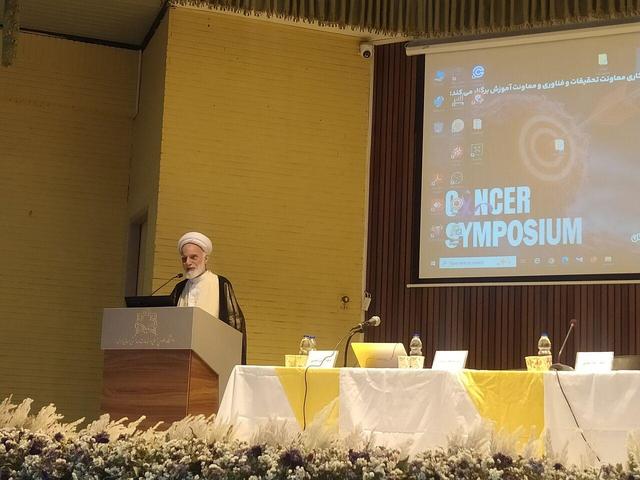 آیت‌الله دری: اولویت توسعه درمانی استان مرکزی حمایت از پزشکان متخصص است