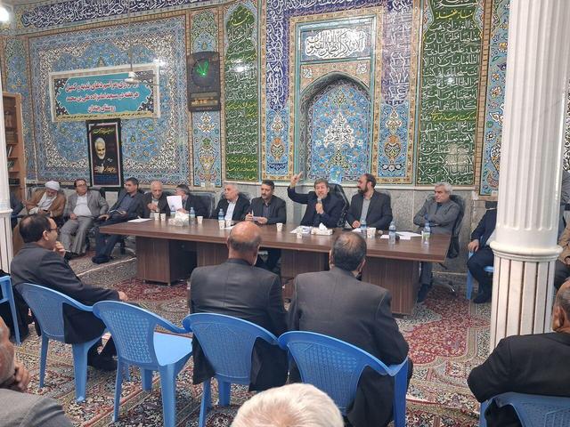 استاندار: کشاورزان اصفهان همیشه پای کار نظام و انقلاب هستند